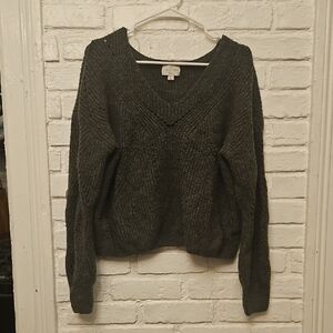 JUN & IVY Dark Green Cropped V-Neck Sweater